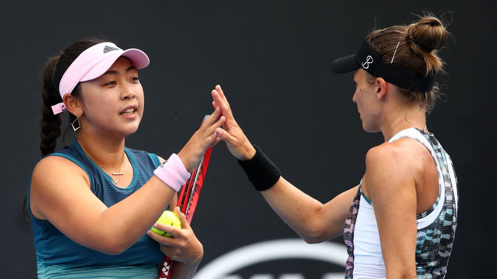 Getty Images / Julian Finney / Na zdjęciu: Eri Hozumi i Alicja Rosolska