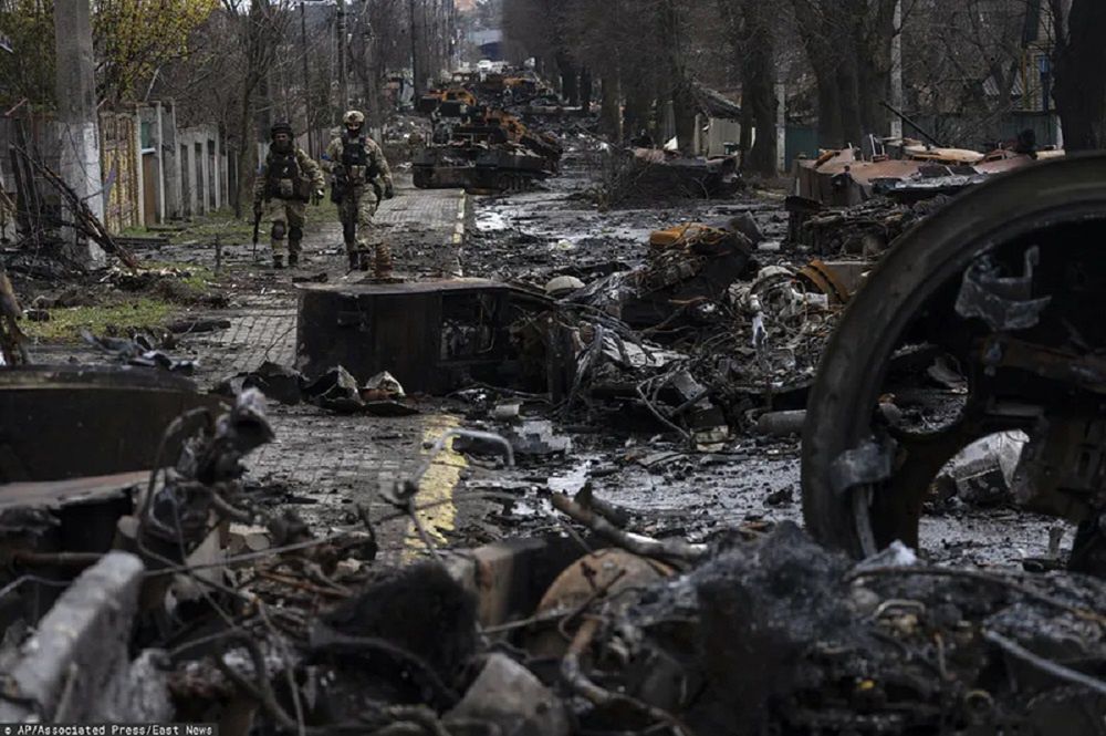 Prezydent Zełenski o Rosjanach odpowiedzialnych za masakrę w Buczy: Zasługują tylko na śmierć po tym, co zrobili Źródło: East News, fot: AP
