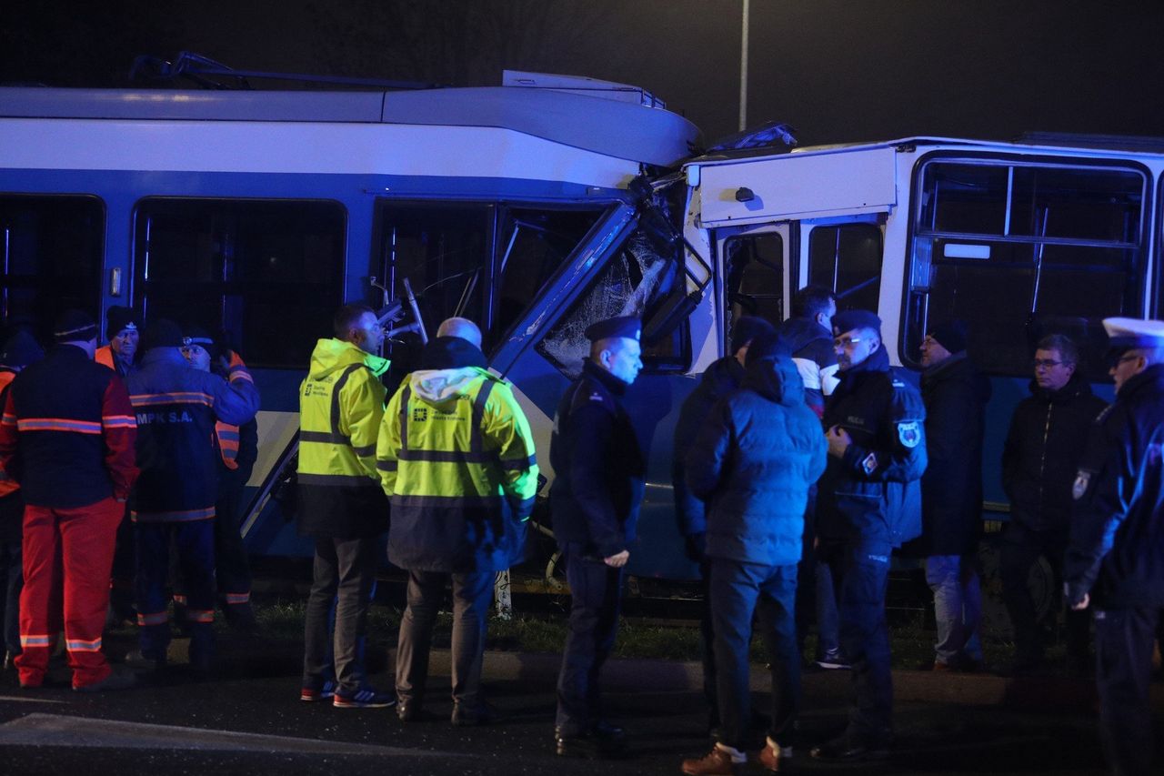 Kraków: Zderzenie tramwajów. Ponad 30 osób poszkodowanych