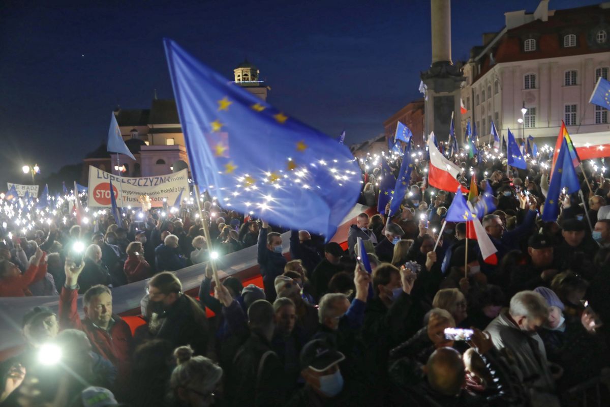 Prounijna manifestacja w Warszawie. GIS: nie wpłynęły żadne wnioski o ukaranie 