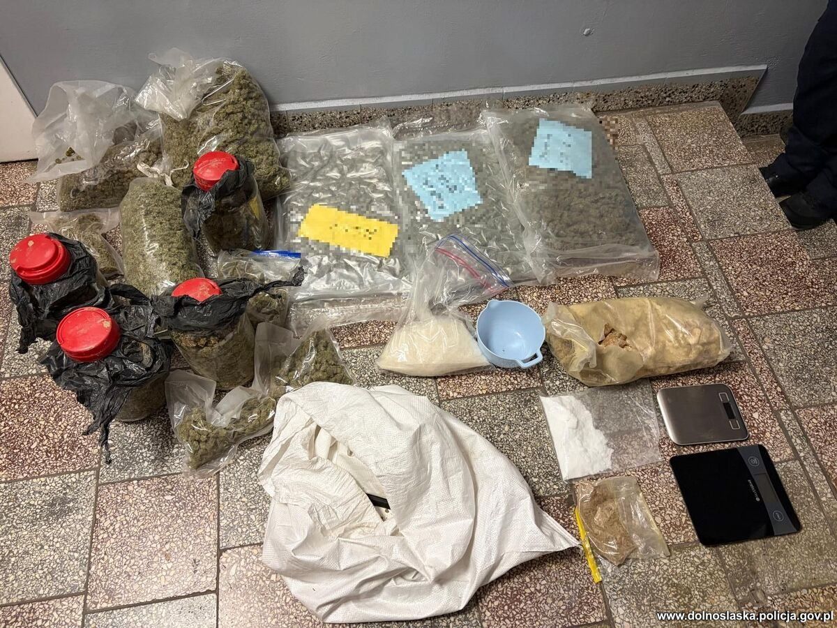 Policja przejęła 14 kg narkotyków. Niewiarygodne, gdzie był klucz do schowka