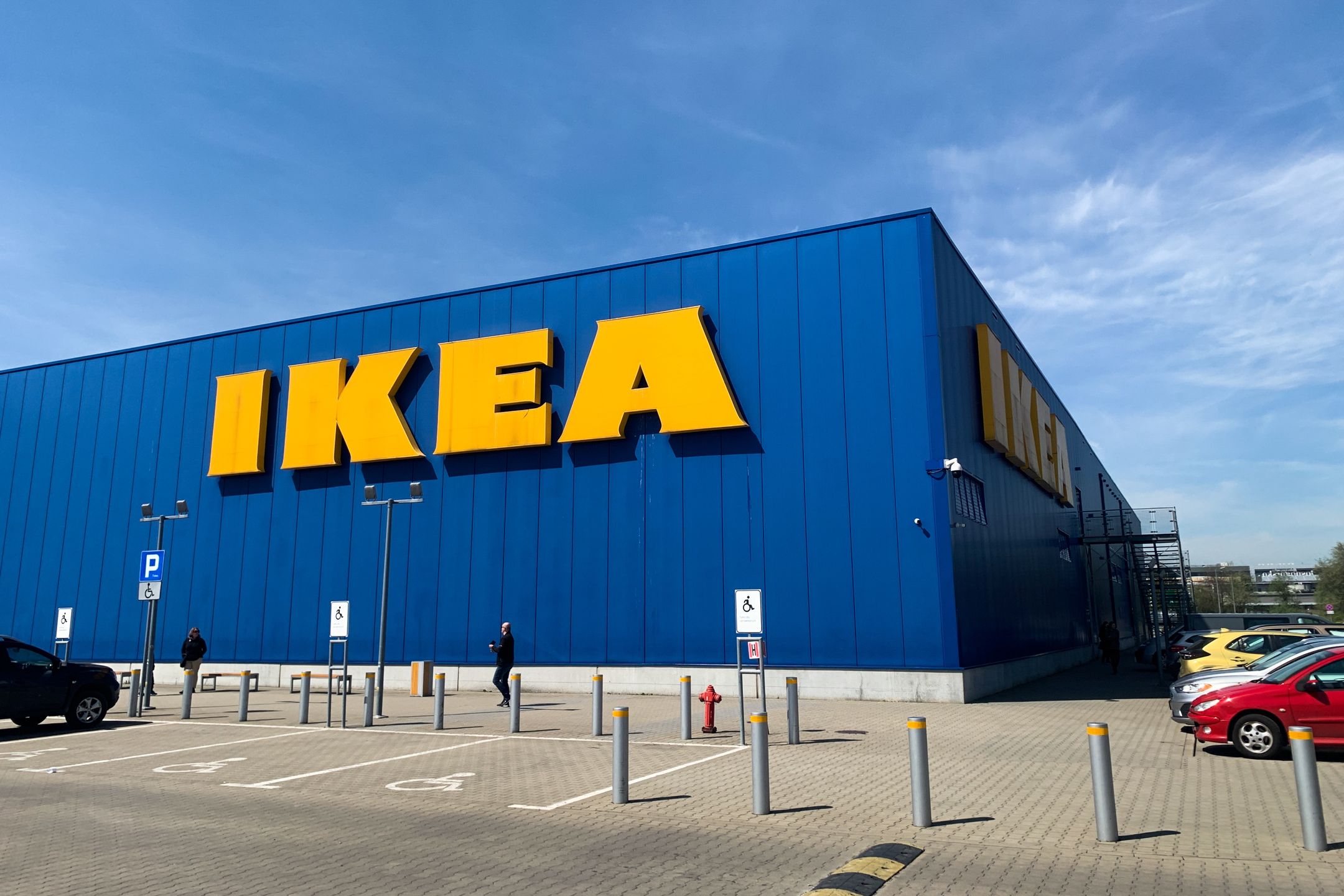 IKEA alarmuje. "Ryzyko oparzeń i porażenia prądem"