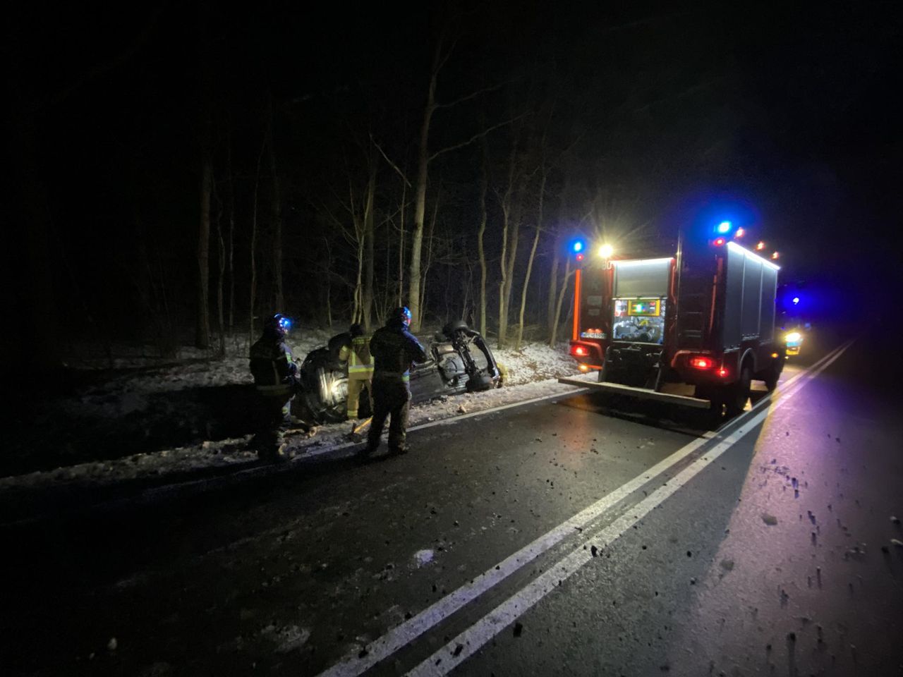 Auto wypadło z drogi