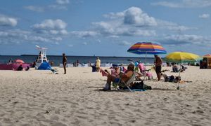 Tak Polacy obniżają koszty urlopów. Ceny niższe o 1/3