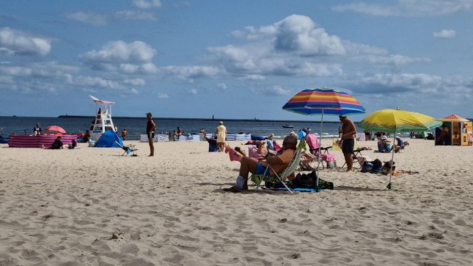 Man dat grozi również np.za picie alkoholu na plaży
