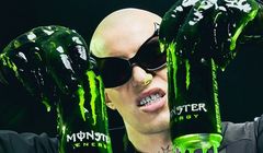 Żabson reklamuje Monster Energy