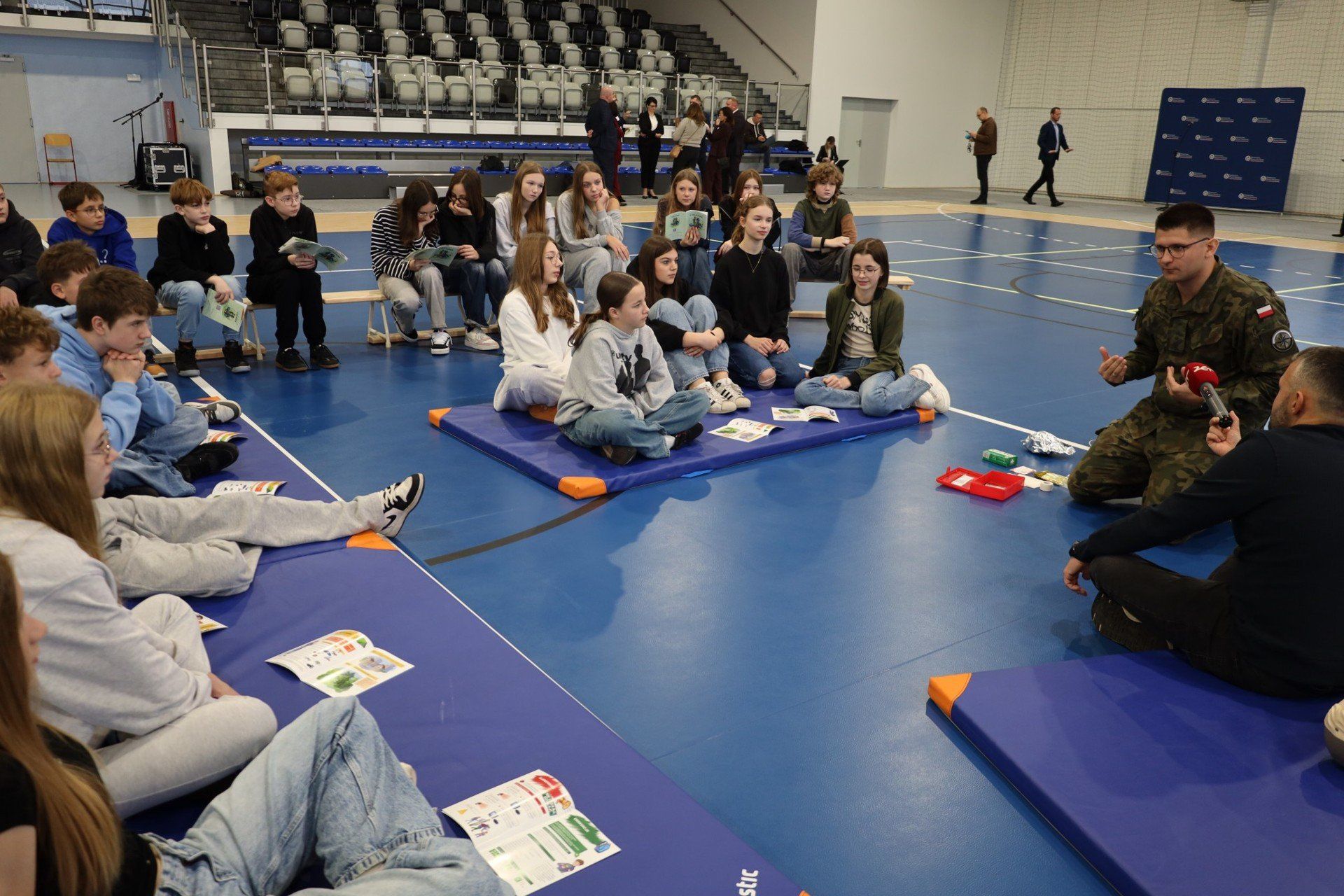 Ministrowie Nowacka i Kosiniak-Kamysz na lekcji w Kartuzach