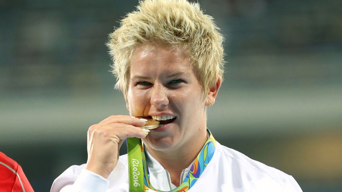 Anita Włodarczyk ze złotym medalem olimpijskim Rio 2016