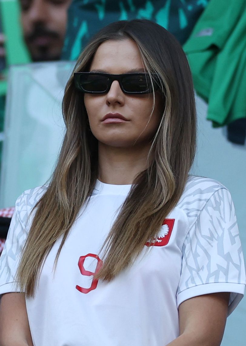 Anna Lewandowska i Milena Lewandowska na trybunach meczu Polska kontra Arabia Saudyjska
