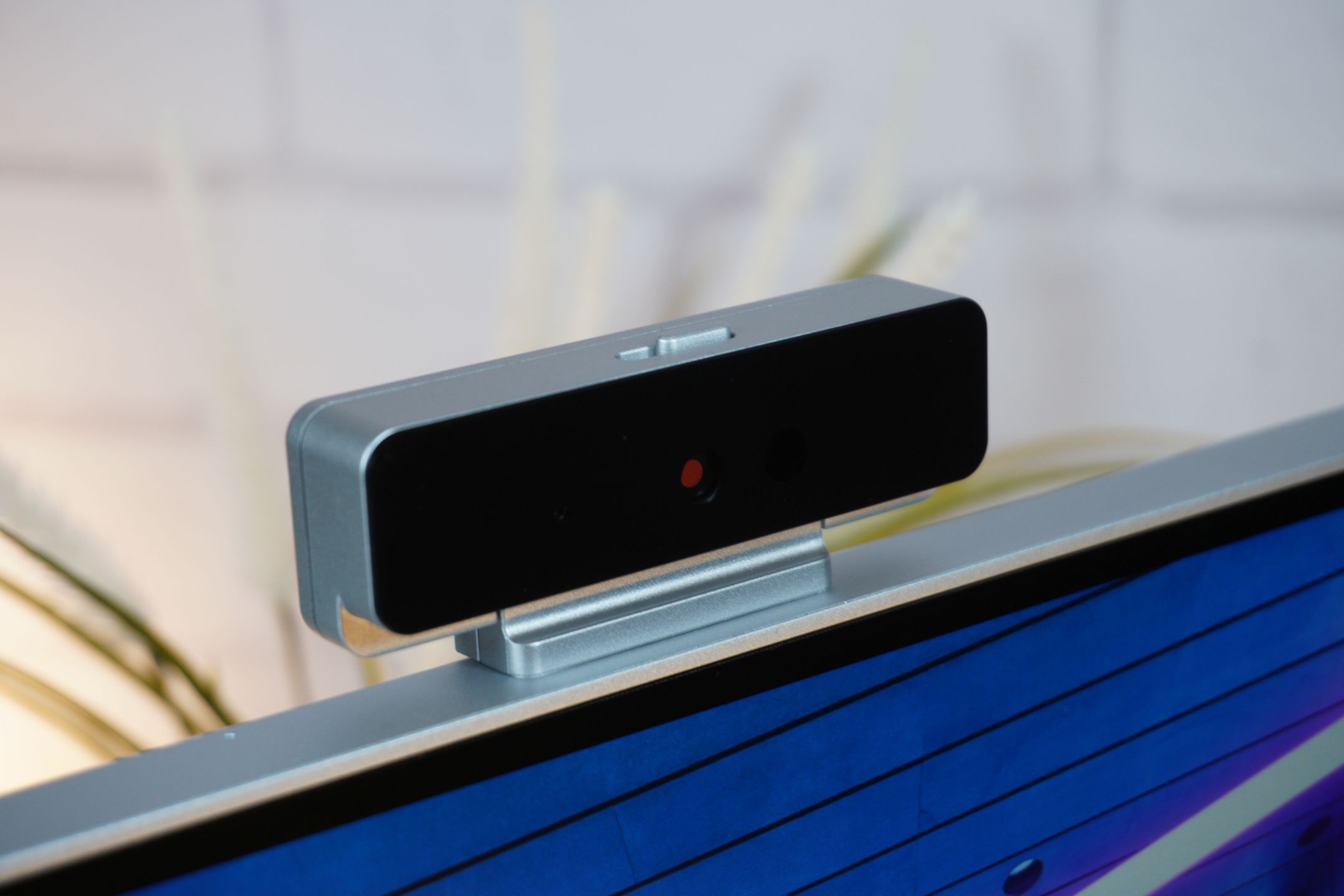 Kamerę można używać do bezpiecznego logowania za pomocą rozpoznawania twarzy