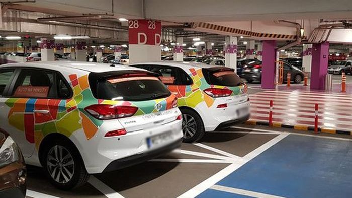 Własny samochód niepotrzebny. Zakupy można załadować do wypożyczonego