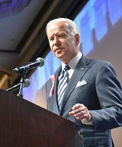 Szczepionka na COVID-19. Joe Biden przyjmie dawkę. Jest data