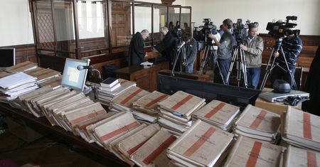 Prości pracownicy mają oddać państwu 90 mln zł. Po artykułach money.pl sprawą zajął się RPO