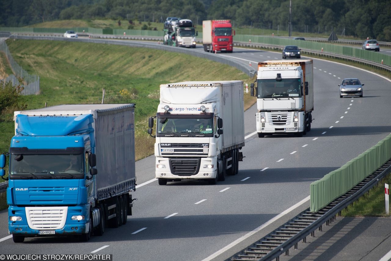 Nowy odcinek autostrady A1 nie dla ciężarówek. Na razie