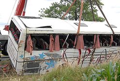 Wypadek polskiego autokaru - zginęła kobieta; 28 rannych