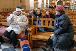 Parafianki wciąż głodują w kościele