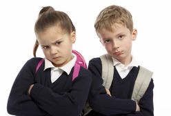 Kary dla dyrektorów za brak mundurków?