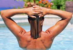 Sąd: pozwólcie im pływać nago w basenie