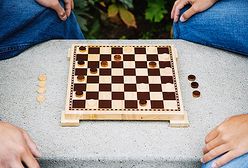 Idealna partia warcabów musi kończyć się remisem