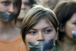 Solidarni z Tybetem zakleili sobie usta