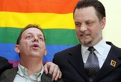 Olejnik, Tokarczuk i kilkaset innych osób poparło gejów