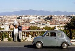 Radość w Rzymie: nie trzeba płacić za parkowanie auta!