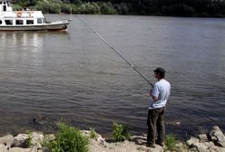 Pijani koledzy odwieźli martwego wędkarza