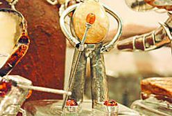 Bursztyn-fałszywka - smutna pamiątka z wakacji