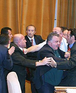 Awantura w albańskim parlamencie