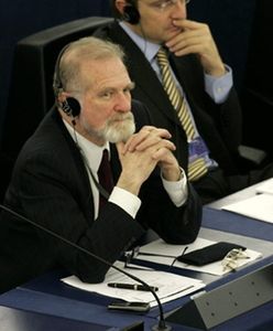 Bronisław Geremek stracił mandat europosła?