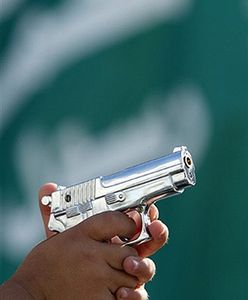 Dzieci terroryzują sklepy za pomocą plastikowych pistoletów