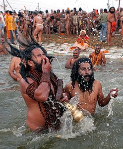 5,5 miliona oczyściło się z grzechów w w nurcie Gangesu