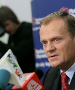 Poseł Nowak wciska Tuska w agresywną kampanię