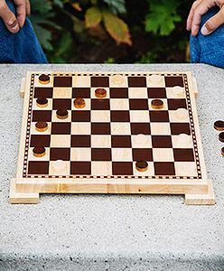 Idealna partia warcabów musi kończyć się remisem