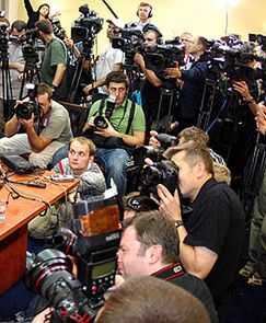 "Jak to dobrze dziennikarzom, nic nie robią tylko łażą"