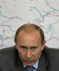 Putin nadal popularniejszy od Miedwiediewa