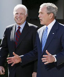 Czy Tusk zje hot doga u Busha?