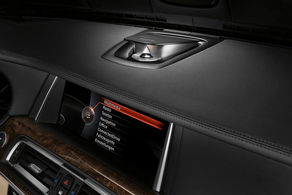 BMW serii 7 na rok 2013 - megagaleria niemieckiego okrętu flagowego 226