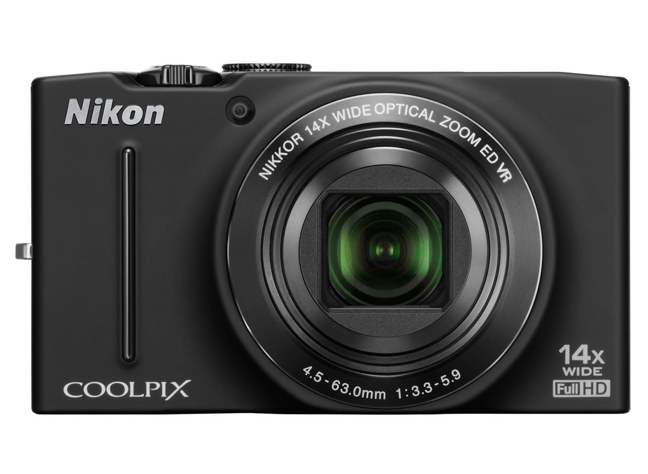 Nikon Coolpix S8200