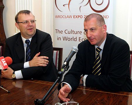 Ujazdowski: EURO 2012 może być reklamą dla EXPO