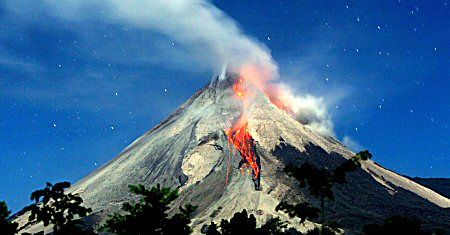 Wulkan Merapi znowu groźny