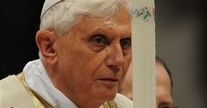 Papież ochrzci dziennikarza egipskiego pochodzenia