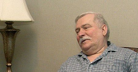 Lech Wałęsa czuje się bardzo dobrze po operacji
