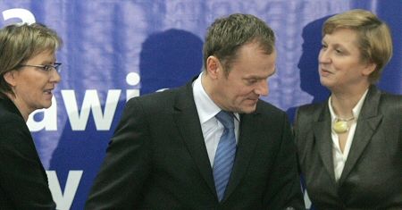 Premier: dziurawy system służby zdrowia