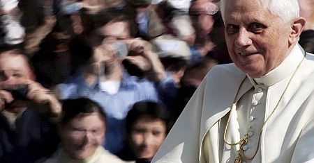 Papież apeluje o odprawianie liturgii z godnością