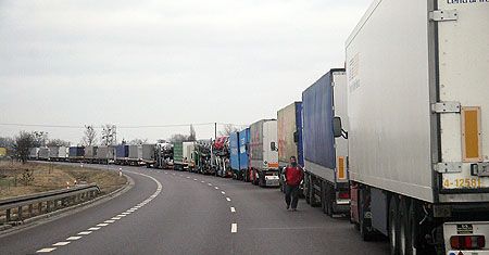 Ukraińskie firmy transportowe chcą odszkodowań od Polski