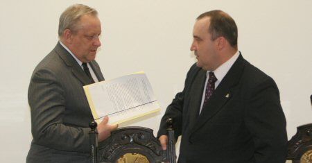 Piecha: w czwartek decyzja o miliardzie dla lekarzy