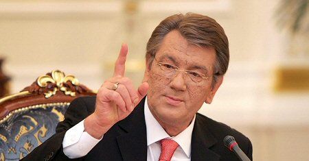 Juszczenko: Uniwersał gwarancją przestrzegania konstytucji