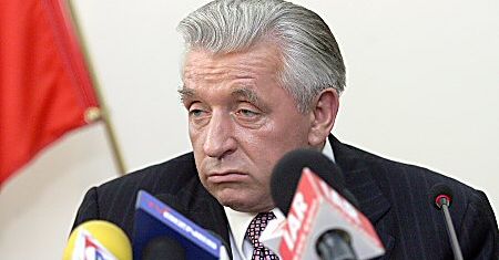 "Lepper manipuluje ludzką biedą"
