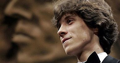 Recital dyplomowy Blechacza zakończony owacjami na stojąco
